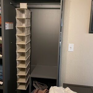 Hanging cloth cream/tan shoe organizer 10 slots New no tags